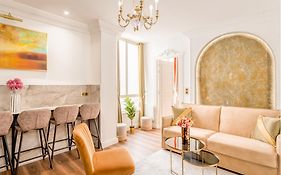 Luxury 2 bedrooms Apartment - Louvre Museum